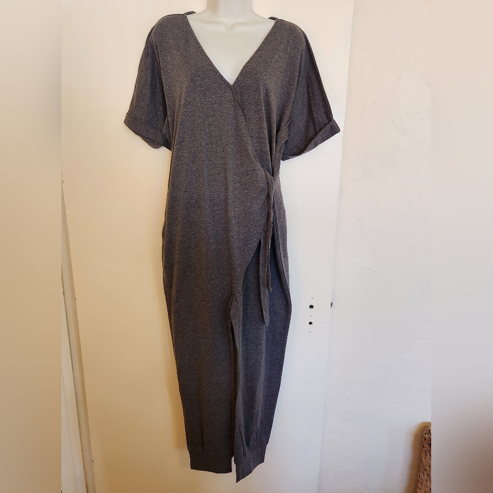 Simple Suzanne Betro Charcoal Gray Wrap Front Tie Jumpsuit | Sz Medium | NWT